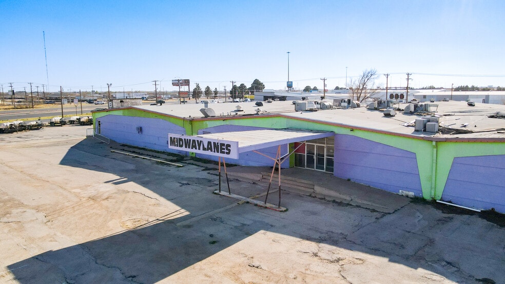 More Photos Of 3920 W Wall St, Midland Bowling Alley For Lease