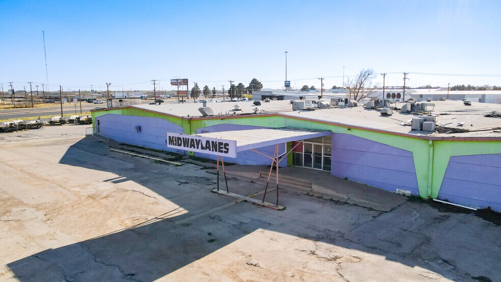 More Photos Of 3920 W Wall St, Midland Bowling Alley For Sale