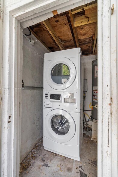 More Photos Of 1105 NE 119th St, Biscayne Park Apartments For Sale