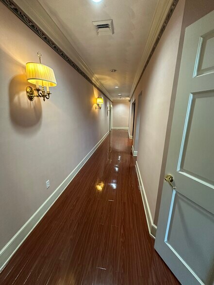 More Photos Of 1005 Pinellas St, Clearwater Medical For Lease