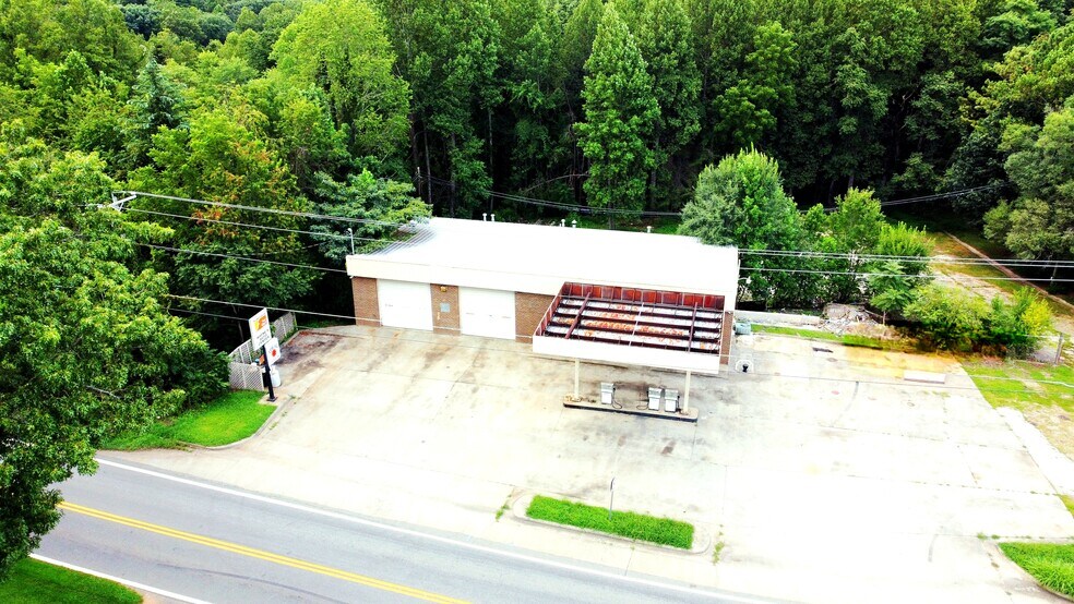 More Photos Of 1925 Old Chatham Rd, Martinsville Auto Repair For Sale