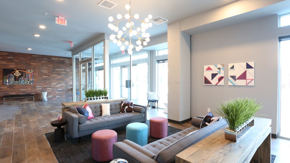 More Photos Of 1400 N High St, Columbus Apartments For Lease