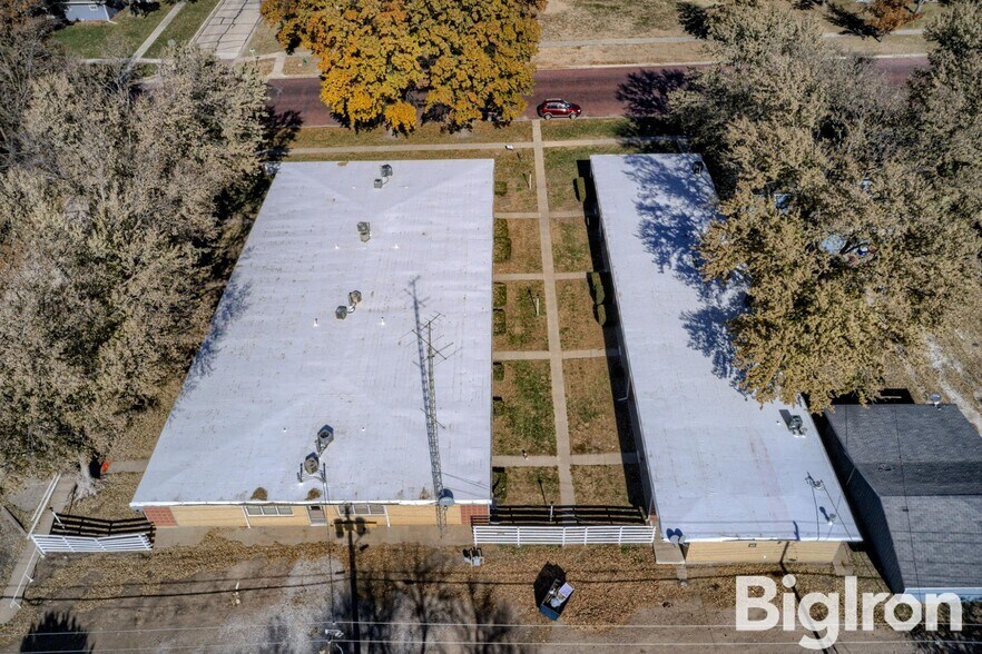 More Photos Of 130 S 5th St, Hebron Apartments For Sale