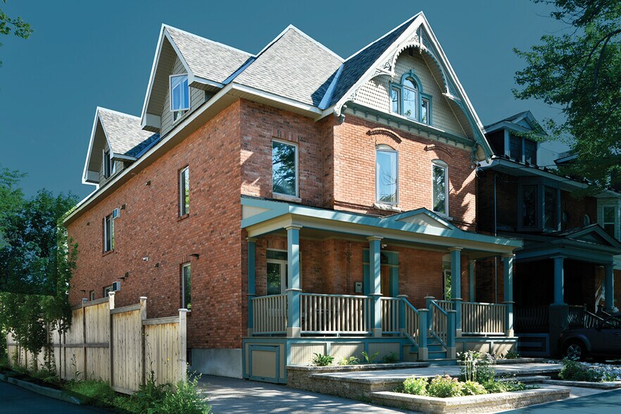 Primary Photo Of 186 James St, Ottawa Apartments For Sale