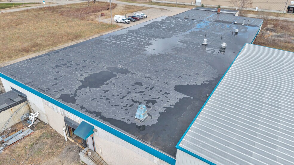 More Photos Of 38 Rainbow Ln, Sanford Warehouse For Sale