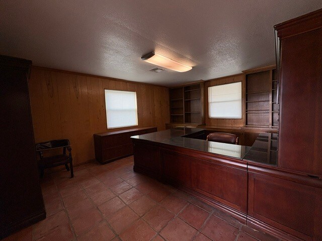 More Photos Of 1500 Simmons Ave, Jourdanton Warehouse For Sale