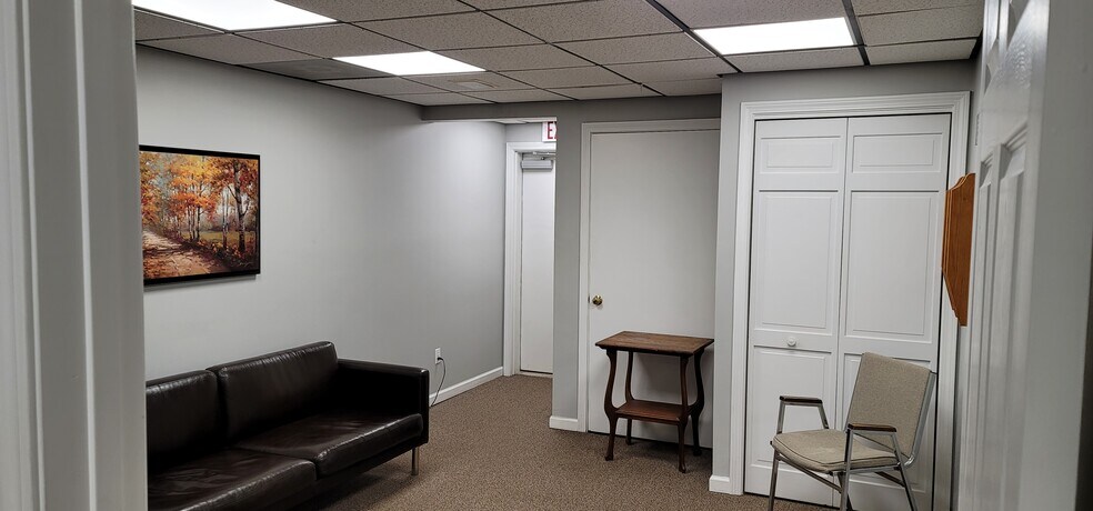 More Photos Of 149 Durham Rd, Madison Coworking Space