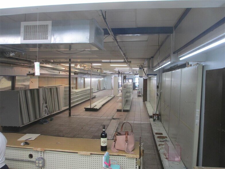 More Photos Of 10 Broadway, Haverstraw Storefront Retail Residential For Sale