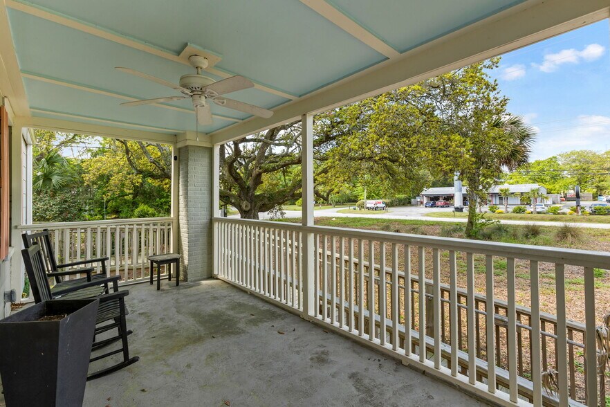More Photos Of 1536 Folly Rd, Charleston Medical For Lease