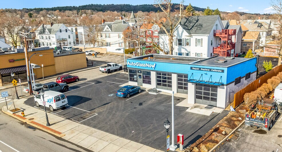 More Photos Of 825 Main St, Waltham Auto Repair For Sale