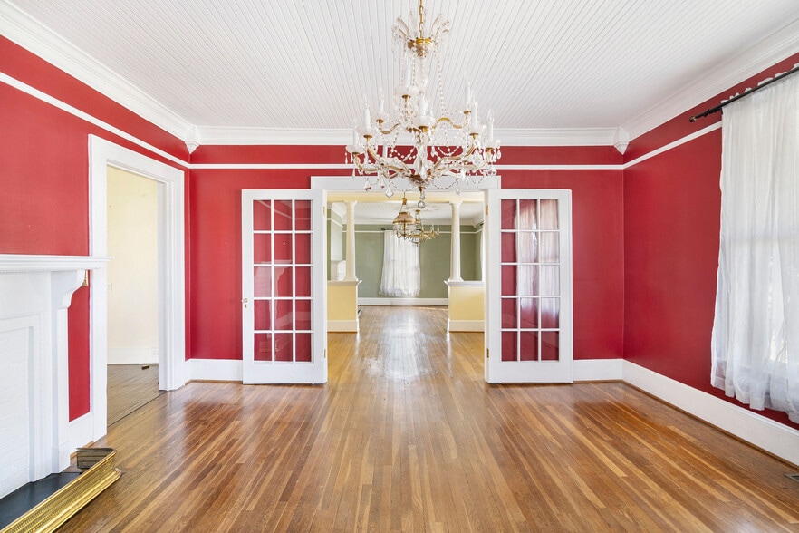 More Photos Of 101 S Main St, Wendell Office Residential For Lease