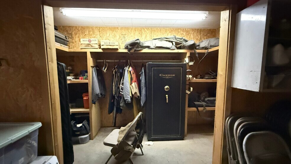 More Photos Of 9506 F M 835, Slaton Sports And Entertainment For Sale