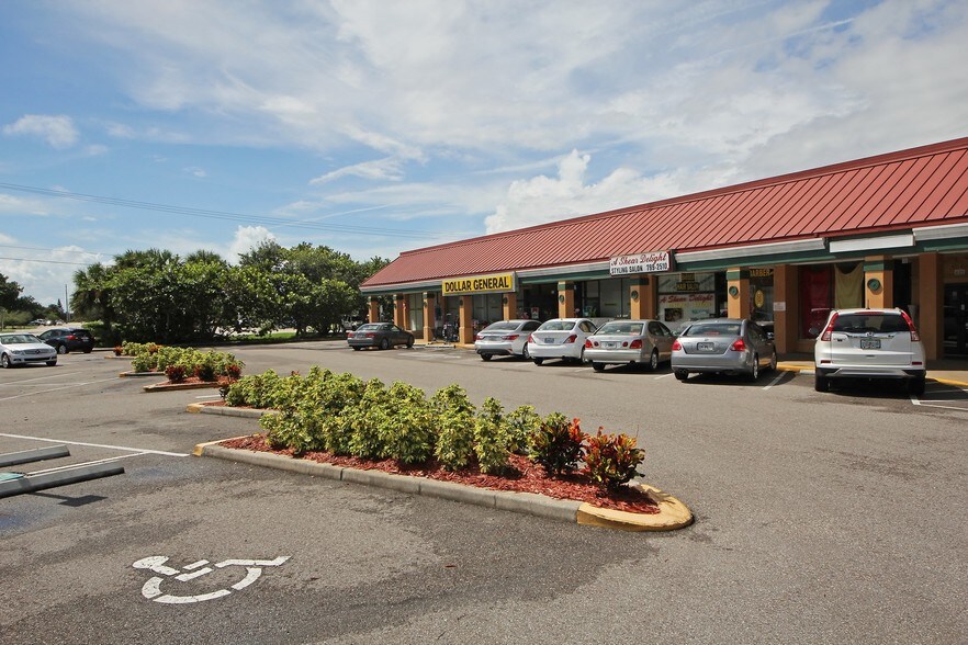 More Photos Of 585-694 N Atlantic Ave, Cocoa Beach General Retail For Lease