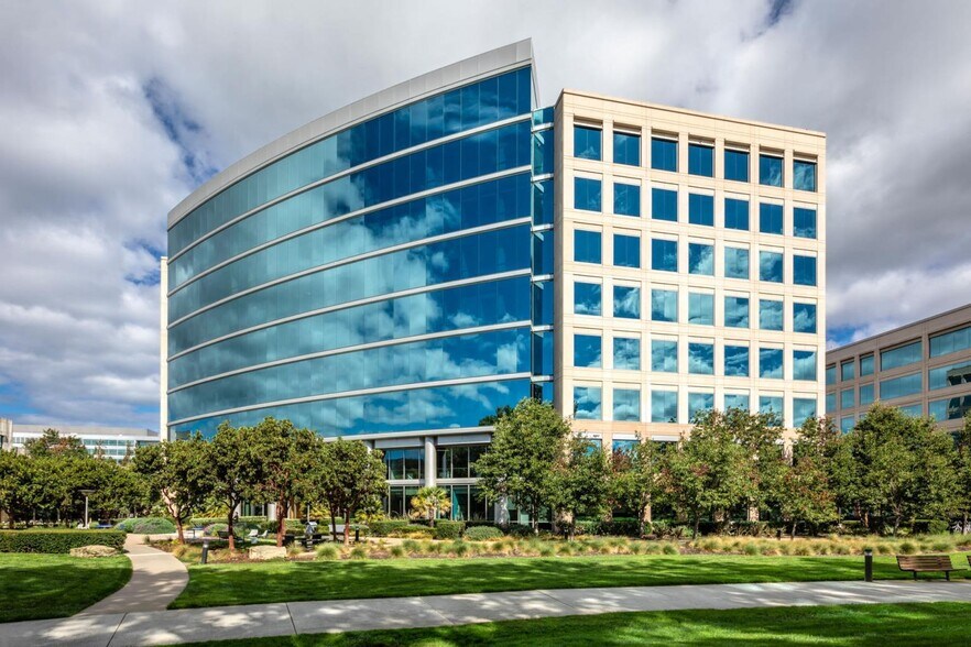 More Photos Of 201 Redwood Shores Pky, Redwood City Unknown For Sale