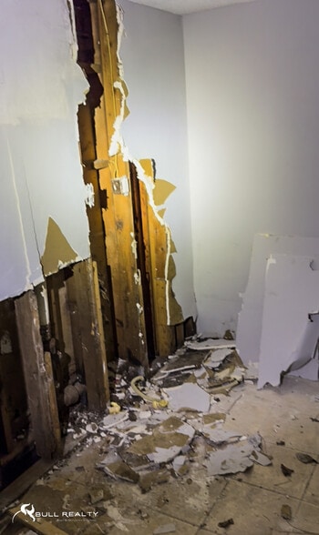 More Photos Of 2600 Old Hapeville Rd SW, Atlanta Apartments For Sale