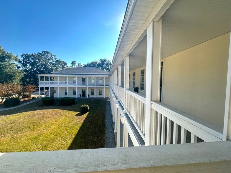 More Photos Of 1149 Cornell Ave, Savannah Medical For Lease