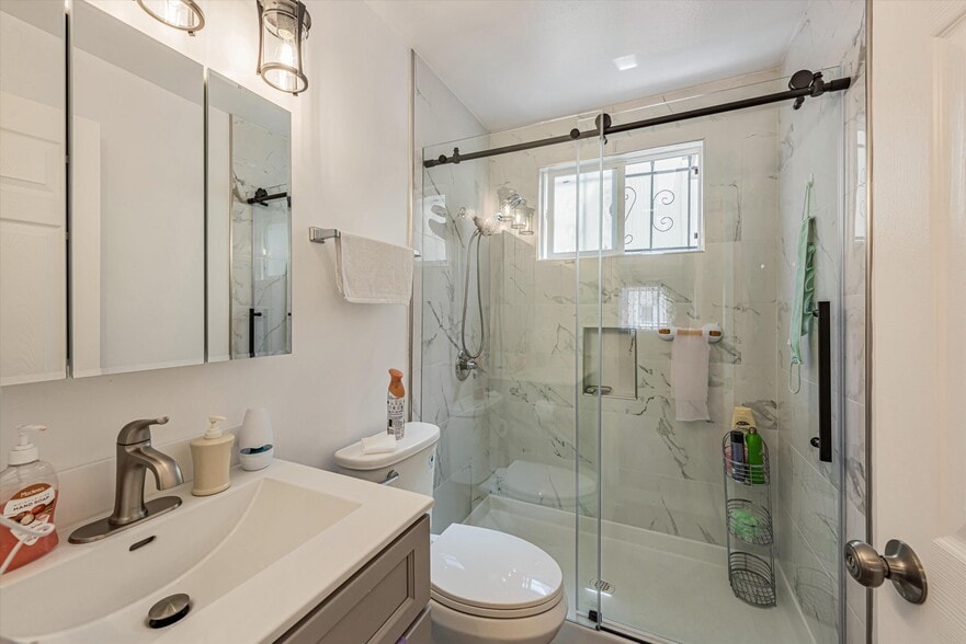 More Photos Of 3404 School St, Oakland Apartments For Sale