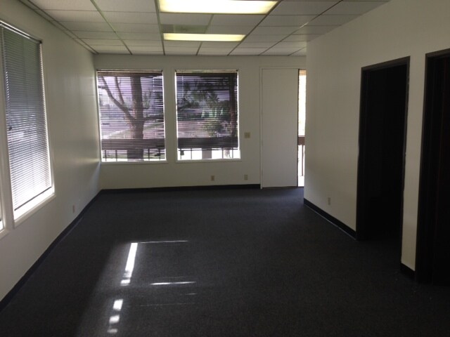 More Photos Of 6550 Van Buren Blvd, Riverside Office For Lease