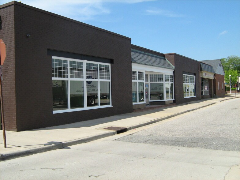 Primary Photo Of 519 Settlers Landing Rd, Hampton Freestanding For Lease