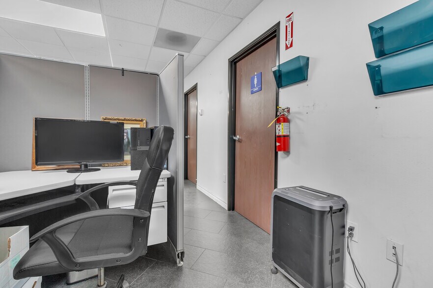 More Photos Of 10325 Central Ave, Montclair Auto Dealership For Lease