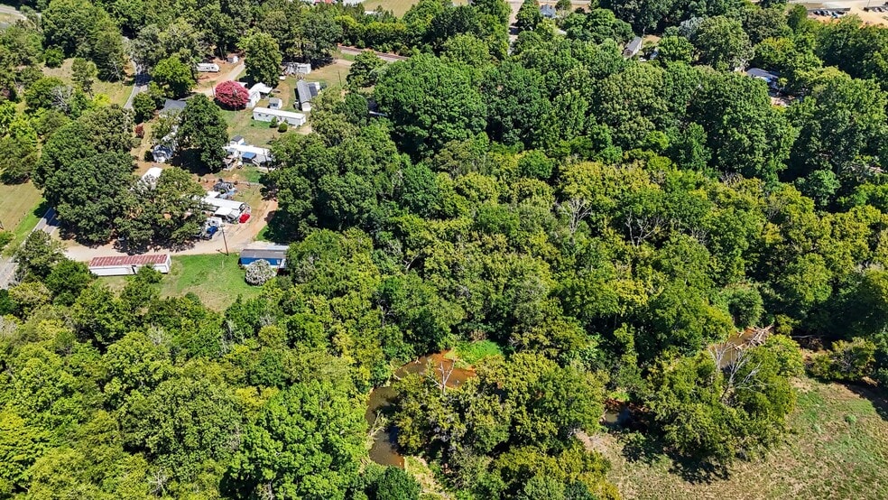More Photos Of 1678 Stone Street Ext, Mebane Manufactured Housing Mobile Home Park For Sale