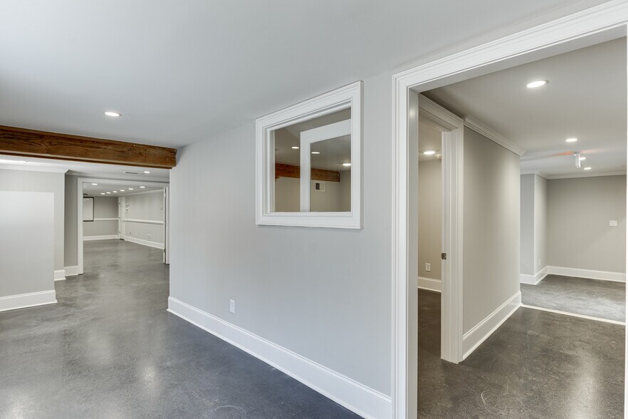 More Photos Of 55 Scott St, Buford Office For Lease