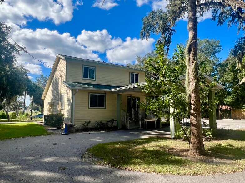 More Photos Of 2455 Ark Academy Ct, Sanford Office For Sale