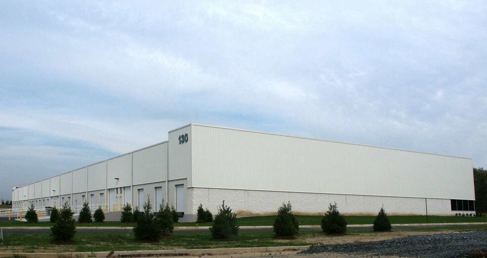 More Photos Of 130 Mount Holly Byp, Lumberton Warehouse For Lease