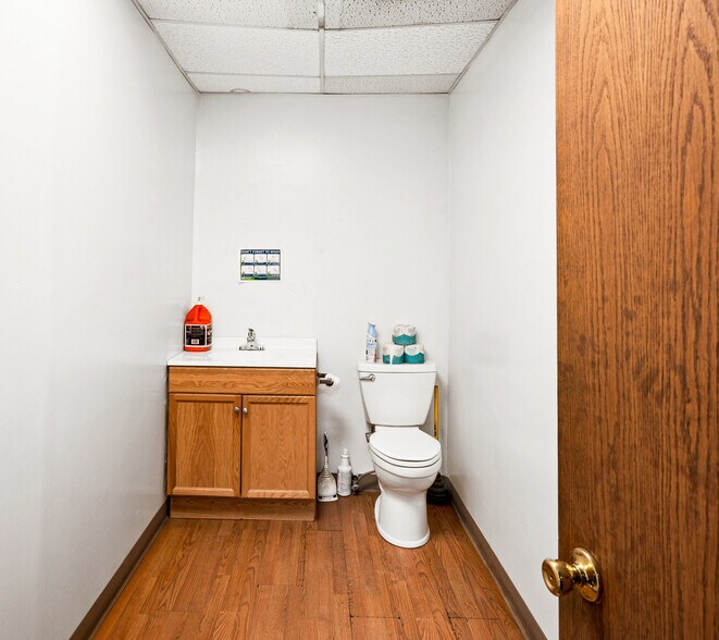 More Photos Of 350 Garfield Ave, Duluth Warehouse For Lease