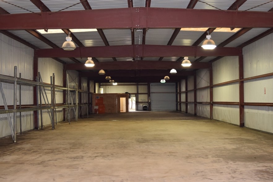 More Photos Of 7125 Harrisburg Blvd, Houston Warehouse For Sale