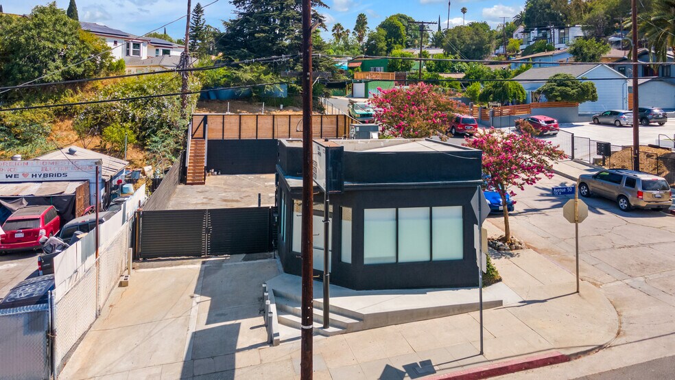 More Photos Of 768 N Avenue 50, Los Angeles Storefront Retail Office For Sale
