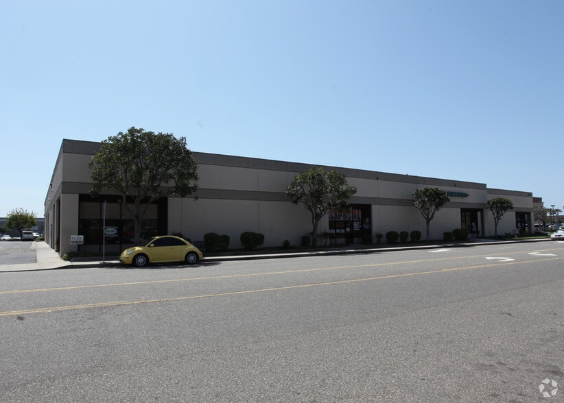 More Photos Of 1830 Lockwood St, Oxnard Warehouse For Lease