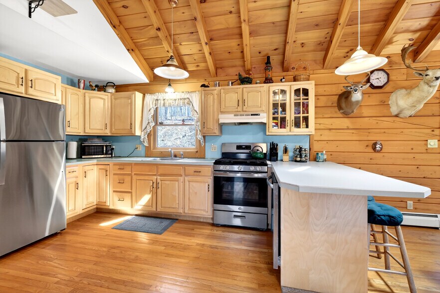 More Photos Of 79 Whitleigh Rd, Equinunk Lodge Meeting Hall For Sale