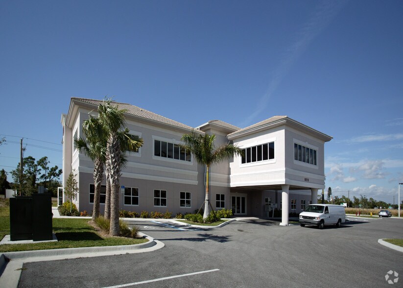 More Photos Of 8010 Summerlin Lakes Dr, Fort Myers Medical For Lease