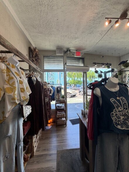 More Photos Of 1916 Central Ave, Saint Petersburg Storefront For Lease