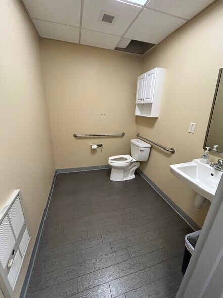 More Photos Of 95 Kneeland St, Boston Apartments For Lease