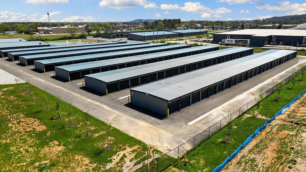 More Photos Of Lowell Commerce Park Ave, Lowell Self Storage For Sale