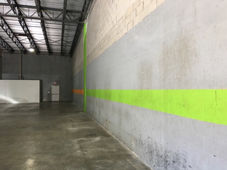 More Photos Of 14260 SW 142nd St, Miami Warehouse For Lease