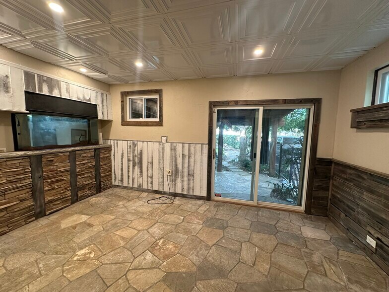 More Photos Of 204 S Kentucky St, McKinney Office Residential For Sale