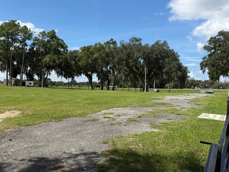 More Photos Of 7800 SE 129th Pl, Summerfield Industrial For Sale