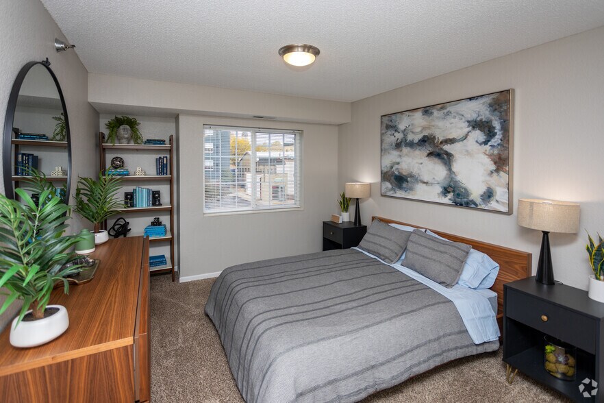 More Photos Of 110 E 1st St, Chaska Apartments For Lease