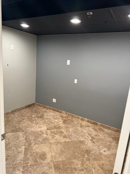 More Photos Of 72650 Fred Waring Rd, Palm Desert Medical For Sale