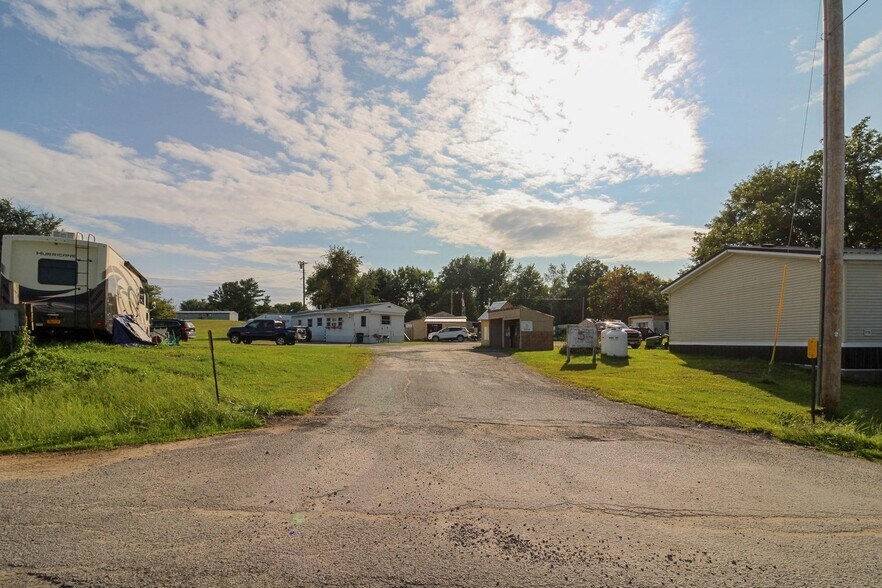 More Photos Of 11 Jameson Rd, Canton Manufactured Housing Mobile Home Park For Sale