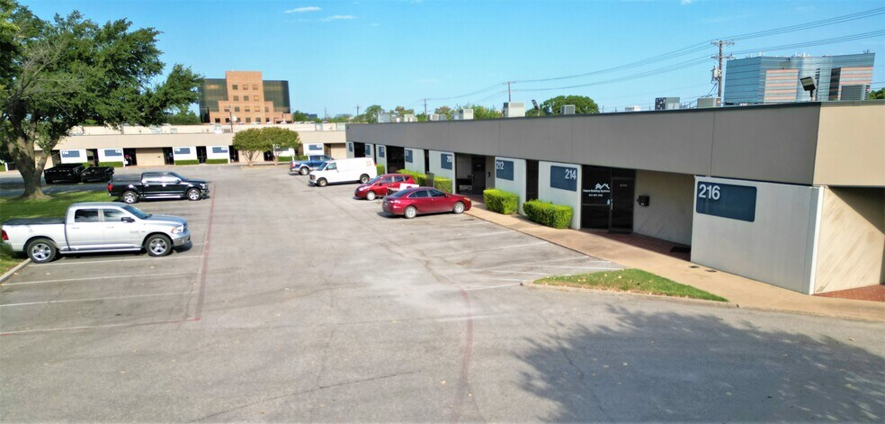 More Photos Of 11837 Judd Ct, Dallas Unknown For Lease