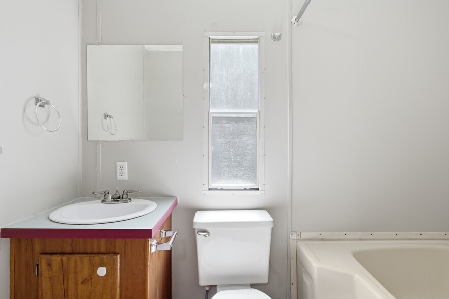 More Photos Of 759 Hillvale Rd, Andersonville Manufactured Housing Mobile Home Park For Sale