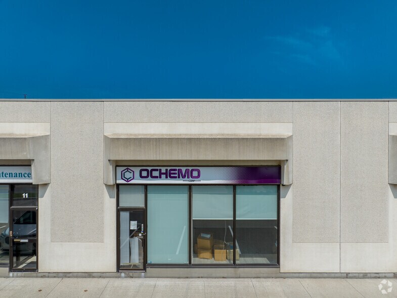 More Photos Of 3245 Harvester Rd, Burlington Flex For Lease