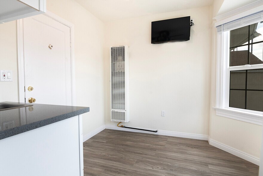 More Photos Of 1732 N Wilton Pl, Los Angeles Apartments For Sale