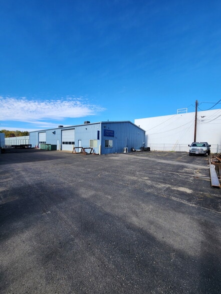 More Photos Of 514 E 46th St, Garden City Warehouse For Lease