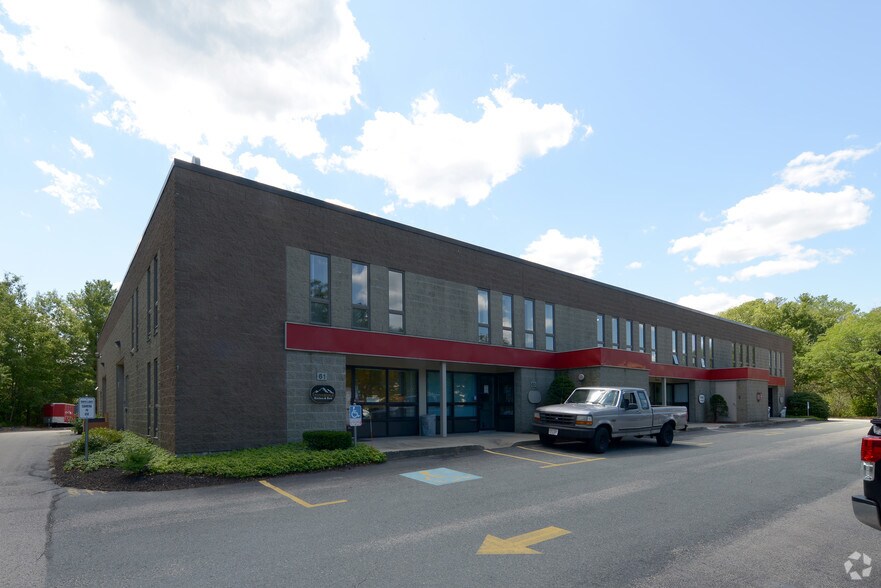 More Photos Of 61-73 Reservoir Park Dr, Rockland Flex For Lease