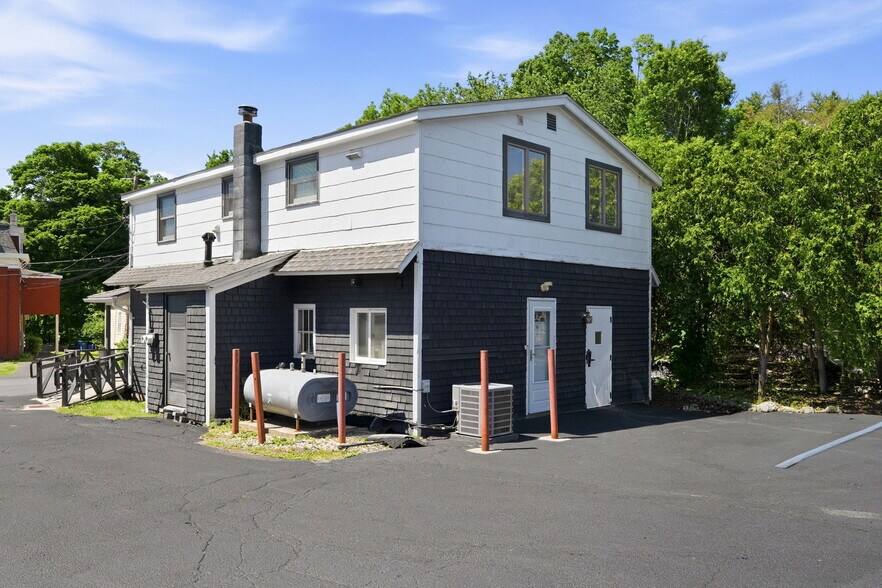 More Photos Of 1-3 Main St, Purdys Post Office For Sale